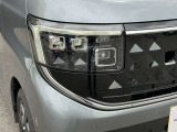 LEDヘッドランプ仕様。シャープな白光色のLEDランプを採用しました。夜の視界を明るくしてくれます。