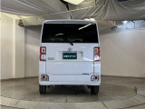 当社でご購入頂いた全ての車両はご納車前、エンジンオイル交換・ワイパーゴム・ブレーキ点検・調整・その他確認の上ご納車いたします。
