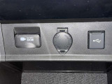シガーソケット用の充電器が使用可能です!