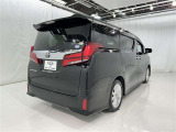 沢山乗れるのがこの車の魅力!2台で移動しないと・・・なんて時もこの車なら1台で!大活躍です♪