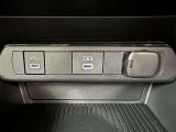 シガーソケット用の充電器が使用可能です!