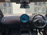 弊社お客様より頂いた下取車やデモカーが在庫の多くを占めています。車の経歴や整備記録が分かり、ご安心してお車をお選び頂ける正規ディーラーならではのラインナップでございます。