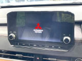 【メーカー純正9型ナビ】インテリアに溶け込むスタイリッシュな「専用設計」メーカーナビを装備♪視認性や操作性など基本性能にも優れ、より上質なカーライフをお楽しみいただけます。