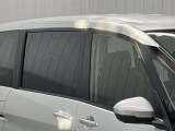 プラスチックバイザーがない分デザインもすっきり★洗車の時の窓拭きもラクラクです!
