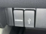 こちらのクルマはHDMI接続コネクタも装備されています♪スマホに接続すればお好きな音楽や映像も流せます!今の時代、さまざまな方法で音楽や動画を楽しめますね!