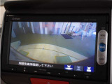 【バックカメラ】後退時も安心。リバース連動で画面が切り替わるのでとっても便利。