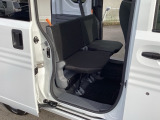 乗車人数や荷物の量、車内での過ごし方に合わせて、シートのレイアウトを変更できます。