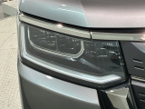 LEDヘッドライトは、点灯の瞬間から最大光量を発揮し、突然暗くなるトンネルなどでの安定感を高めます。