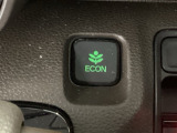 ★ECONスイッチ★ エコドライブを加速しよう!スイッチをONにすると、運転の仕方によるロスを抑え込み燃費をよくするようクルマが頑張ります(*^ー^*)燃費向上にチャレンジ♪