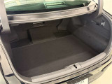 見た目からは驚くほど広いトランクルームです 是非、ご覧になって見て下さい