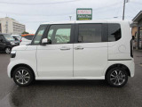 N-BOXカスタム  カスタム 660 4WD