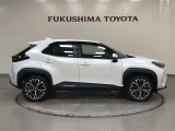【まるごとクリーニング】シートを取り外し、車内を徹底洗浄。隅々まで丁寧に仕上げています。