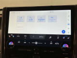 いまや必須装備「ナビゲーション」搭載!知らない場所に、スイスイッとドライブ。なんて便利な機能でしょうか?もう、これなしではハンドルを握れませんね!でも、運転中の操作は危険ですのでご注意ですね♪