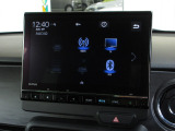 ナビゲーションは純正9インチメモリーナビ(LXM-247NBi)を装着しております。AM、FM、CD、DVD再生、Bluetooth、音楽録音再生、フルセグTVがご使用いただけます。