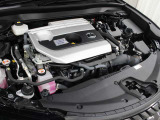 M20A-FXS型 2.0L 直4 DOHCエンジンと3NM型 交流同期電動機のハイブリッドシステム搭載、FF駆動です。