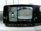 アラウンドビューモニター!空から見下ろしているかのような映像を映し出します。駐車時には安心ですよね♪