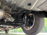 お車を安心してお乗りいただく為には、足回りの定期点検が欠かせません。サービスサポート(有償保証)では無料点検もご提供しており、安心のカーライフをお過ごしいただけるサポート体制が整っています。