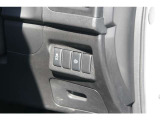 車両をコントロールするスイッチ類が集約されています。