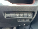 快適装備が充実した運転席周り!手元で操作できる各種スイッチ類もわかりやすく、使い勝手の良さが魅力!