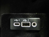 メーカーナビ CD・DVD再生  CD録音可 フルセグTV Bluetooth対応★携帯電話にダウンロードした音楽が車内でも楽しめます。ハンズフリー通話も可能です !