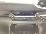 エアコンはオート機能付きです!運転席・助手席両方にシートヒーターも付いています!快適ですね★