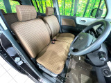 運転席シート廻りは使用感も少なく、良好な状態となっています。丁寧に使われていたことがよくわかりますね。