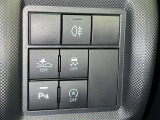 アイドリングストップ機能がついているので、停車時にエンジンを止めて燃料消費を抑えます。環境にもお財布に優しいですね♪