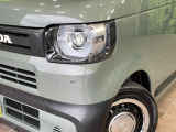 【LEDヘッドライト】悪天候や夜間走行時も良好な視界を確保し安心して運転できる高輝度LEDヘッドライトを装備!点灯速度が早く、消費電力も抑えられています。