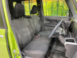 運転席シート廻りは使用感も少なく、良好な状態となっています。丁寧に使われていたことがよくわかりますね。