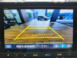 【バックカメラ(3モード)】視点を切り替えて後方を確認でき、駐車や車庫入れも安心です。