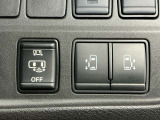 狭い所でも乗り降り楽々な両側電動スライドドアです!簡単にドアの開閉が出来る為女性やお年寄りにも優しく、荷物で手が塞がった時なども大変便利です!