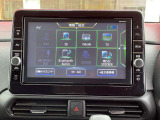 TV、FM/AM、Bluetooth Audio、SDカード、DVD再生、 CD録音/再生、ハンズフリーフォン、スマホ、対応の高性能9インチ大型ナビです。