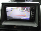 バックガイドモニターで、後方を確認しながら安心して駐車することができます。運転初心者も熟練者も必須の機能ですよ!