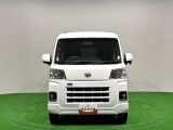 スクエアなボディが叶える広々空間、たくさん積めて仕事がしやすい荷室、働く人の運転しやすさ、そして、.先進の安全装備を搭載した仕事にレジャーに大活躍ハイゼットカーゴクルーズが入荷致しました。