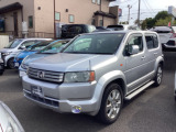 個性的なスタイルで人気の3列シートSUV クロスロードが入庫しました。お気軽にお問い合わせください!