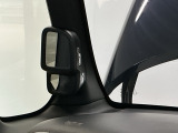 停車時や発進時、対向車とのすれ違いや路肩に寄せる時など、車両左側前方を確認するときに役立ちます♪