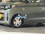 【カラーヘッドアップディスプレイ】現在の速度や走行情報をデジタル表示で運転席前方のガラスに投影!カラー付きで視認性も高く、運転中目線をずらさず必要な情報を確認できるのでとっても便利で安心!