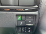電子パーキング 両側電動スライドドア