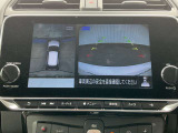 アラウンドビューモニターは車庫入れの強い味方となってくれます。上から車を見下ろすように視ることで、駐車場枠内にビシッと真っ直ぐ停めれます!☆一度使ったらわかって頂けます☆