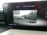ドライブレコーダーの前後画像をナビゲーションのモニターで確認することができます。