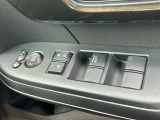 運転席窓操作部スイッチの画像です。