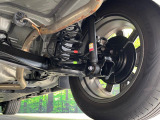 お車を安心してお乗りいただく為には、足回りの定期点検が欠かせません。サービスサポート(有償保証)では無料点検もご提供しており、安心のカーライフをお過ごしいただけるサポート体制が整っています。