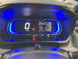 シンプルで見やすいメーターパネル☆