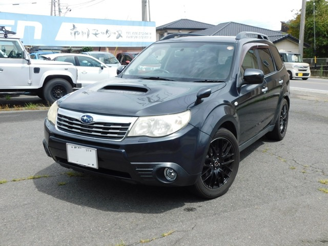 フォレスター 2.0 XT 4WD