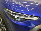 LEDヘッドライトです。デザイン性がよくとても明るいので、夜間の走行や悪天候でも安心です。しかも長寿命!