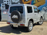 ーマルのかわいいジムニーの入荷です。カスタムのベース車にいかがでしょうか。