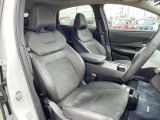 お車の販売と共に、自動車保険もご紹介しております。 弊社取り扱い会社と同じであれば日産独自のサービスもあります。