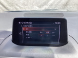 SBSは車速が約15 km/h以上でレーダーセンサー、FSCが衝突の可能性があると判断した場合衝突の危険を知らせます。衝突を回避できないと判断したときにはブレーキが作動することで衝突の被害を軽減します