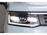 LEDヘッドライトで夜間の視認性も高く、更にオートライト搭載で、車外の明るさを感知し自動でライトを点消灯します。またエンジンOFFにすれば一緒に消灯し、消し忘れやトンネル走行時などに非常に重宝します!
