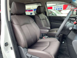 ひじ掛けが付いて運転が楽です